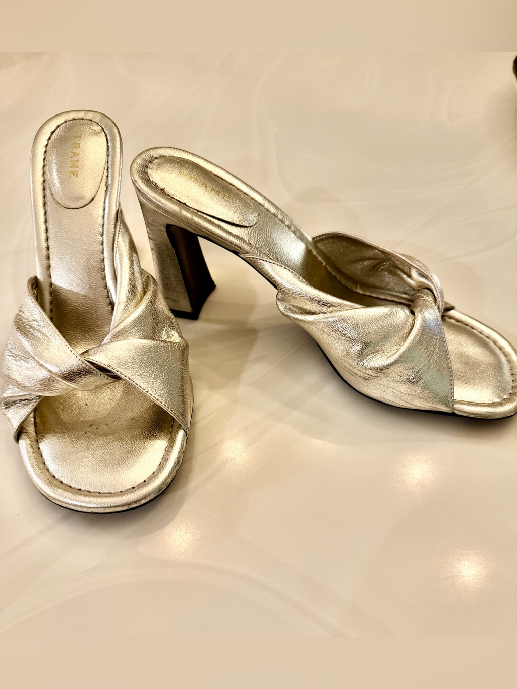 Frame Le Carver Silver Sandal Knotted Slide High-Heel Mule Size 39